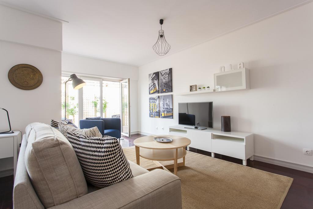 Joivy Superb 1-Bed Apt With Workspace And Terrace, Close To Avenida Da Liberdade 리스본 외부 사진
